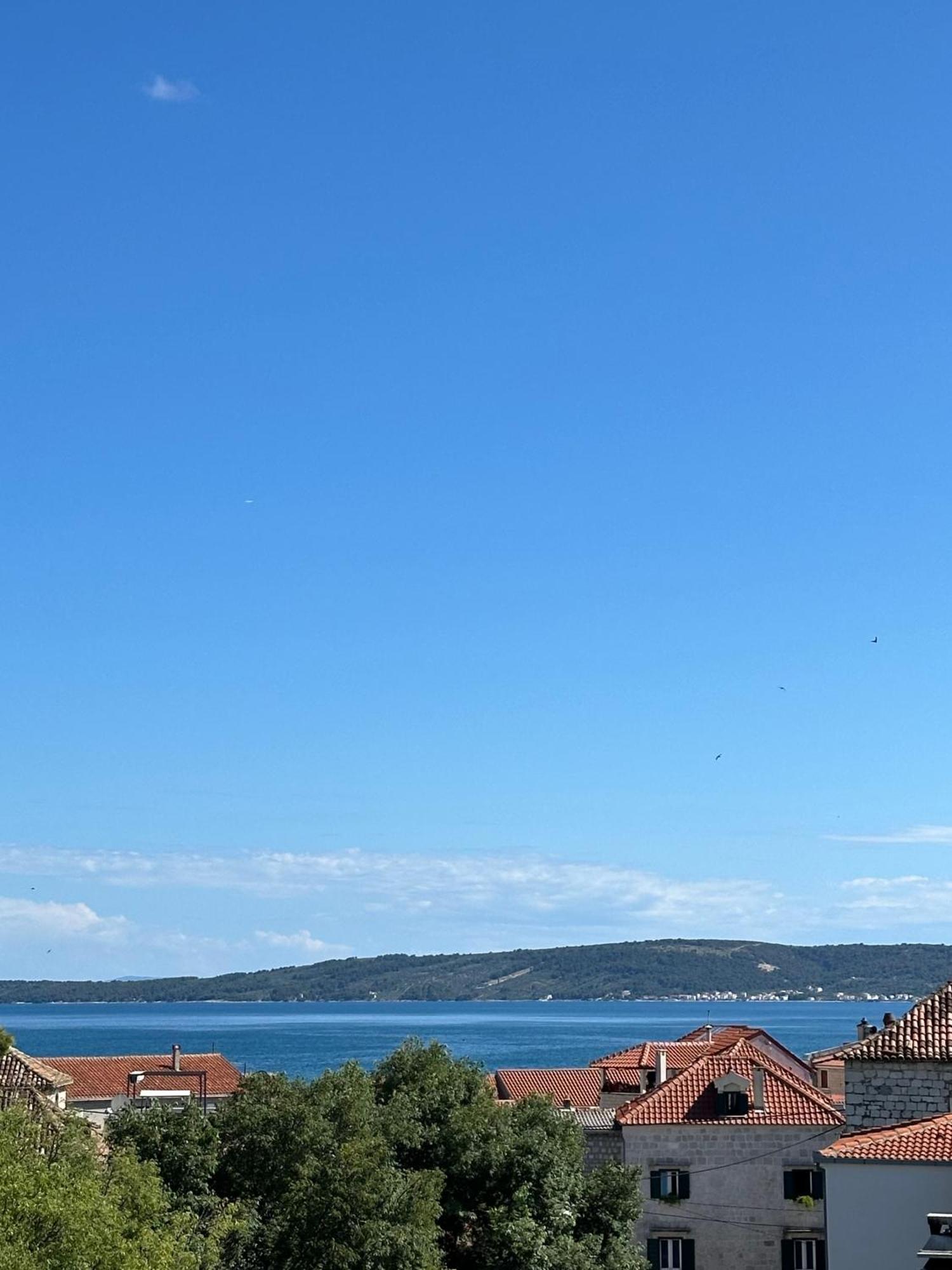 Bee House Suite - Brand New Apartment 100 M From Sea Kaštela Exterior foto