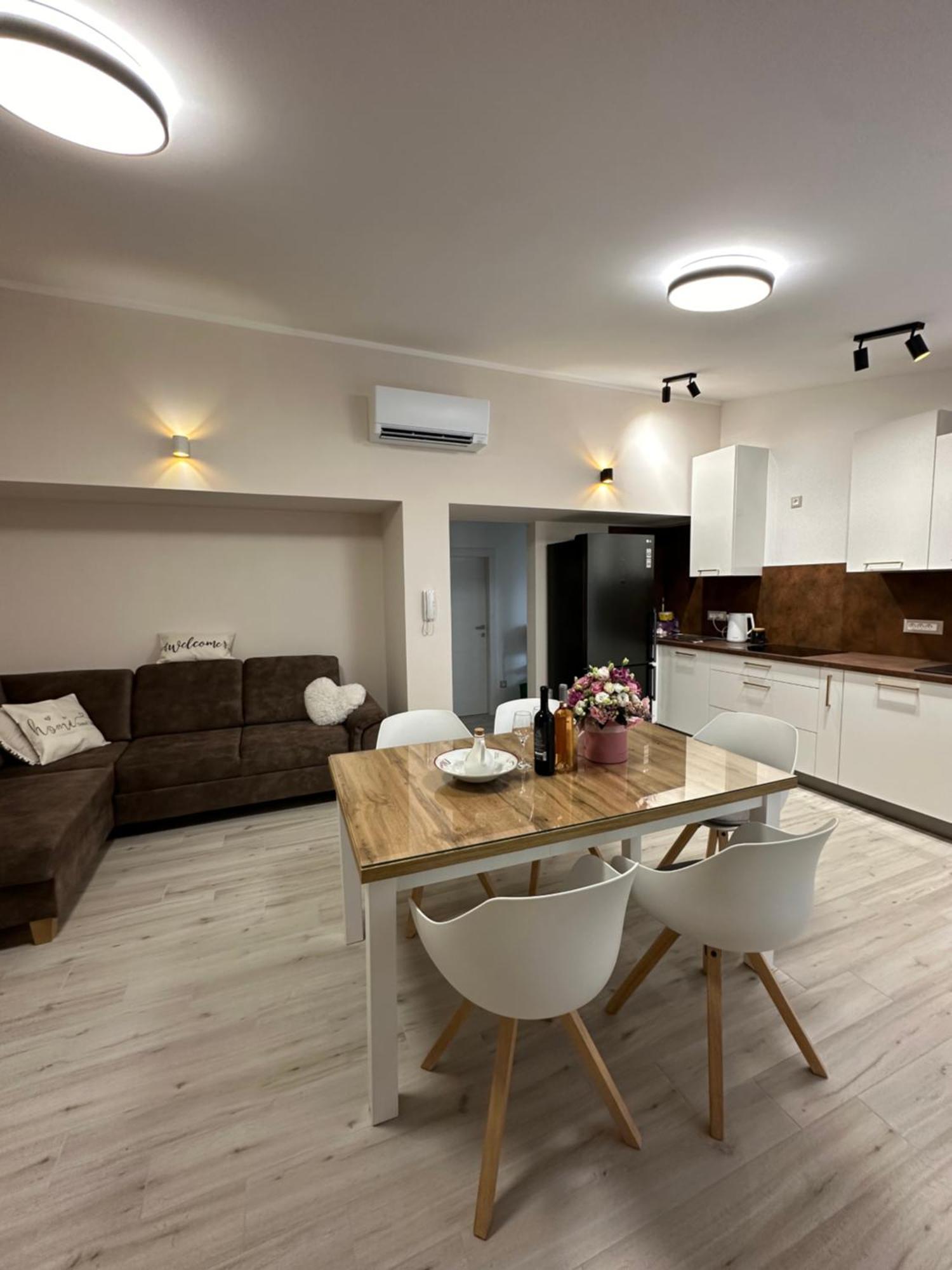Bee House Suite - Brand New Apartment 100 M From Sea Kaštela Exterior foto